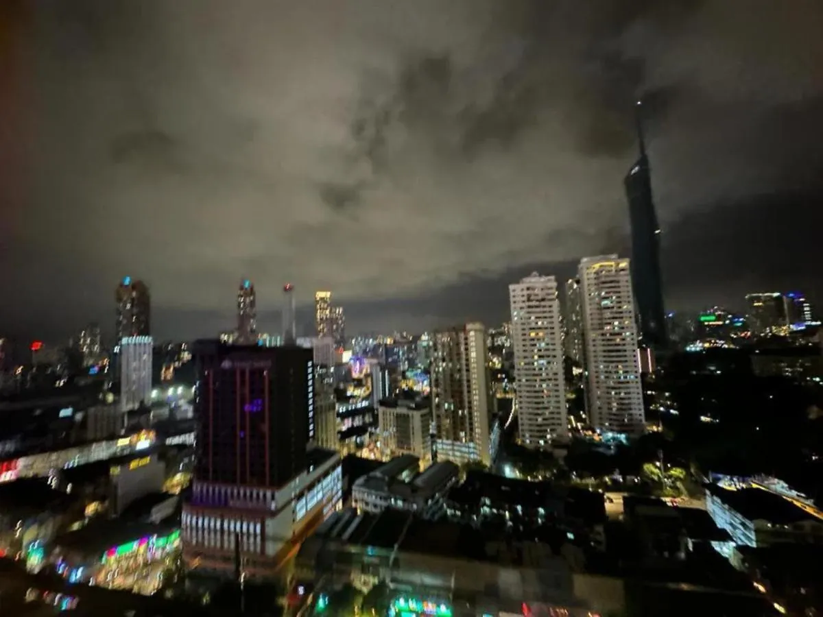 Studio Room With Balcony In One Bukit Ceylon Kuala Lumpur