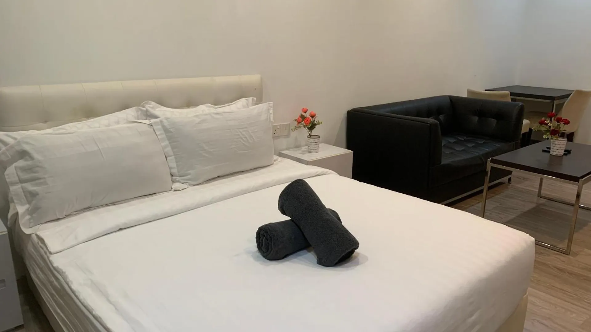 Apartment Studio Room With Balcony In One Bukit Ceylon Kuala Lumpur