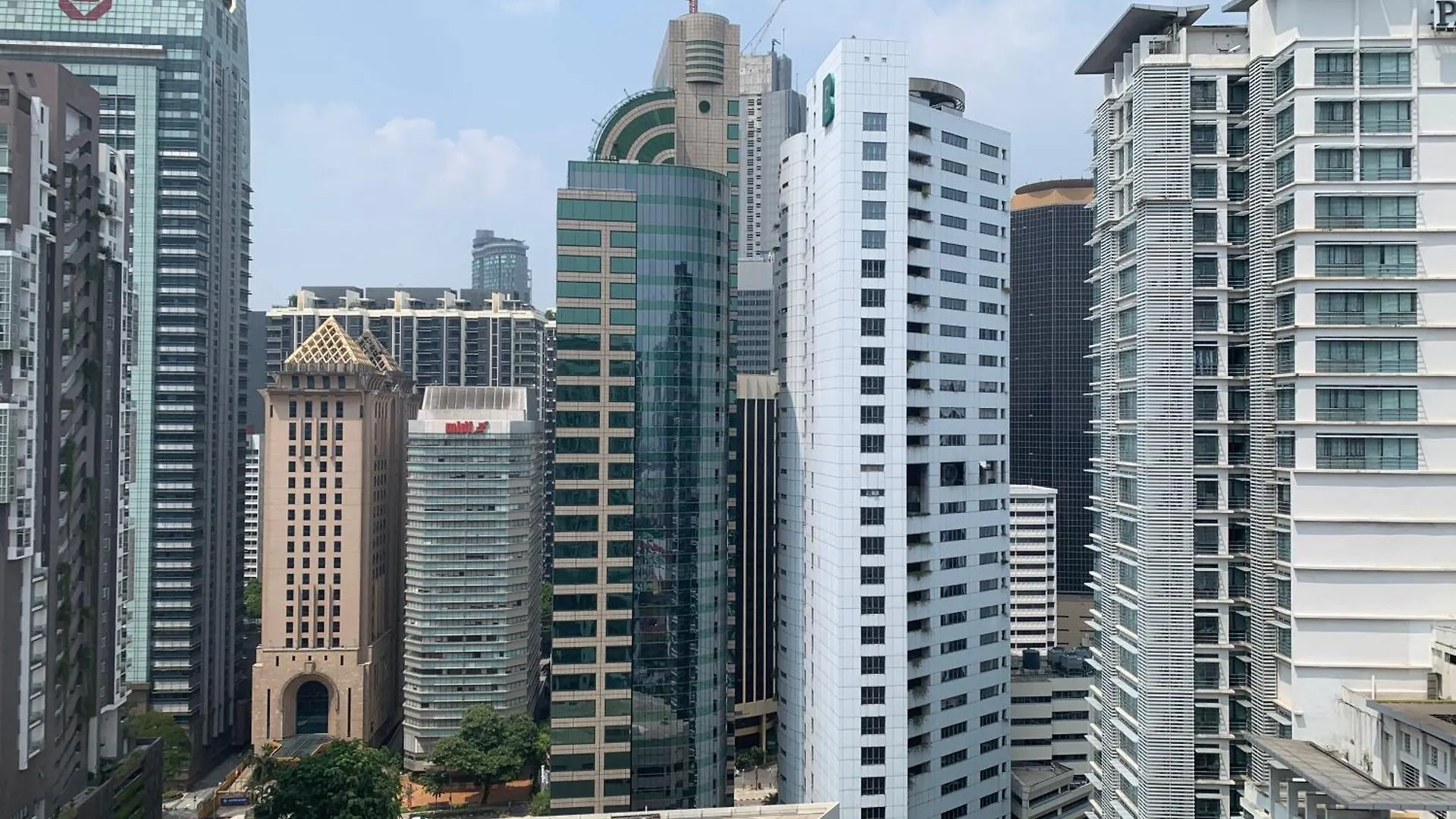 Studio Room With Balcony In One Bukit Ceylon Kuala Lumpur